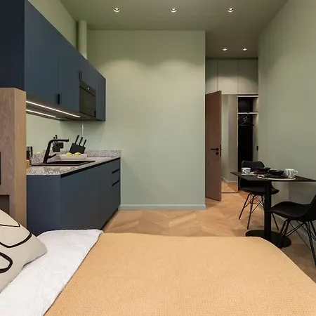 Premium Design Studio Top Location Fast Wifi Apartment Riga