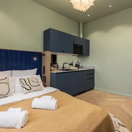 Premium Design Studio Top Location Fast Wifi *