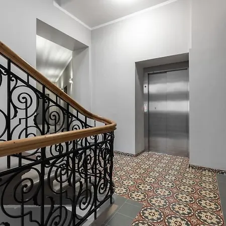 Apartment Premium Design Studio Top Location Fast Wifi *